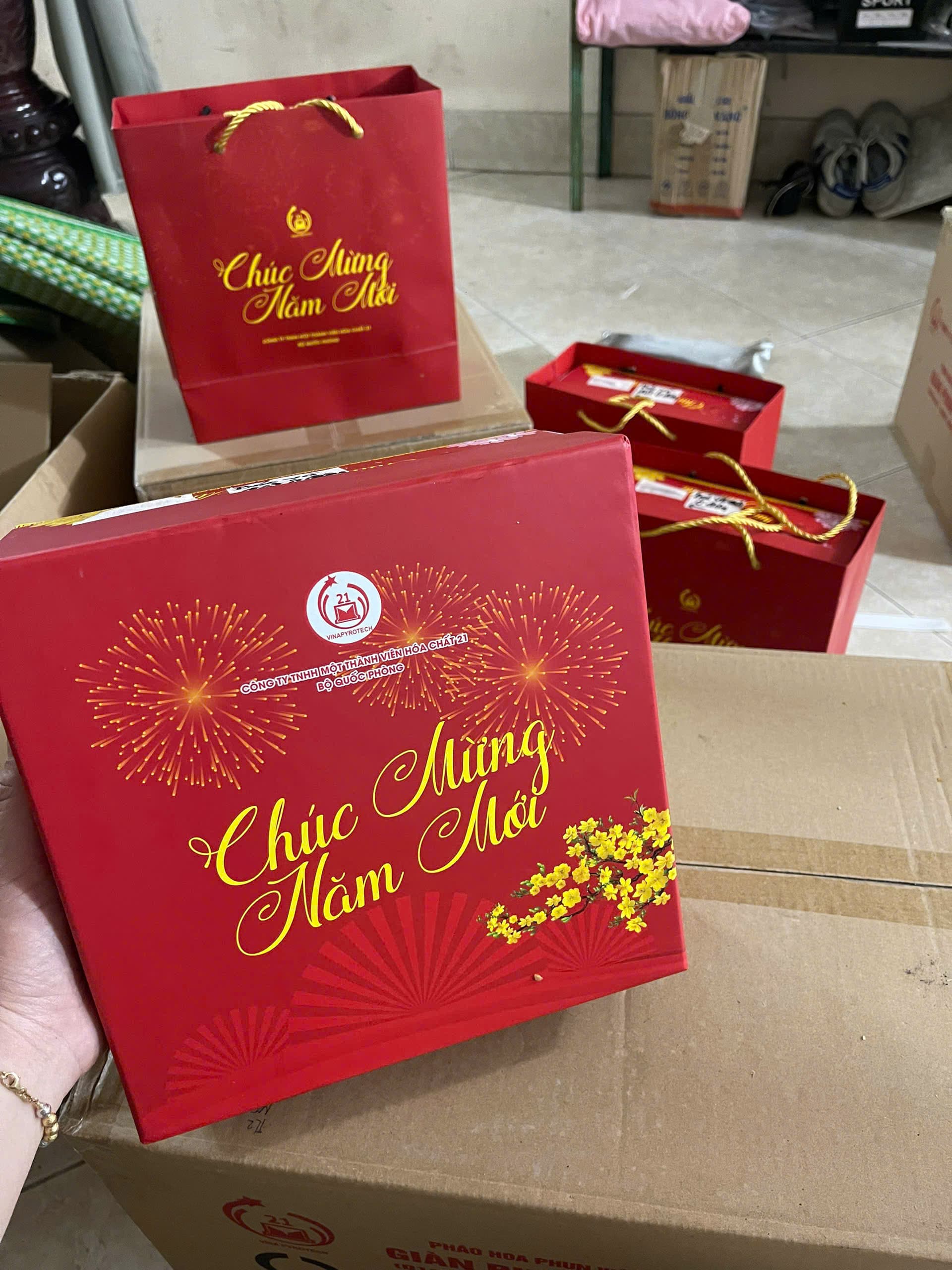 Giàn phun 100 viên